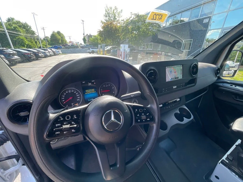 Used 2022 White Mercedes-Benz Cargo 170 WB image 9
