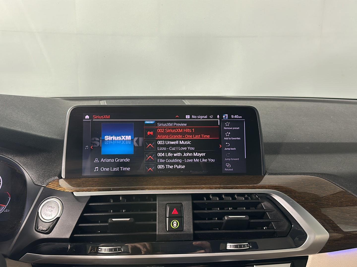 Used 2021 Black Sapphire Metallic BMW xDrive30i image 13