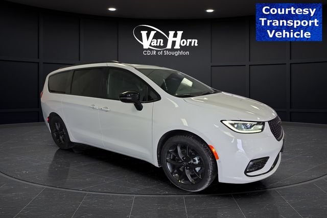 2026 Chrysler Pacifica