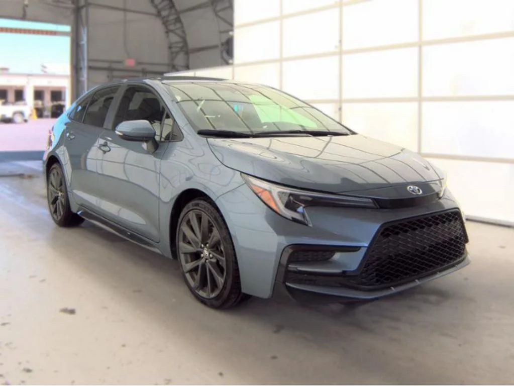 Used 2026 Gray Toyota SE image 4