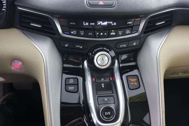 Used 2021 White Acura  image 15