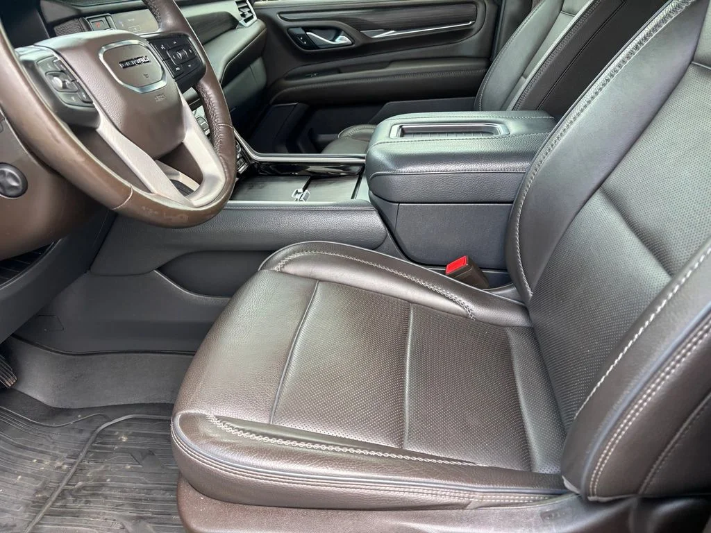 Used 2022 Black GMC Denali image 8