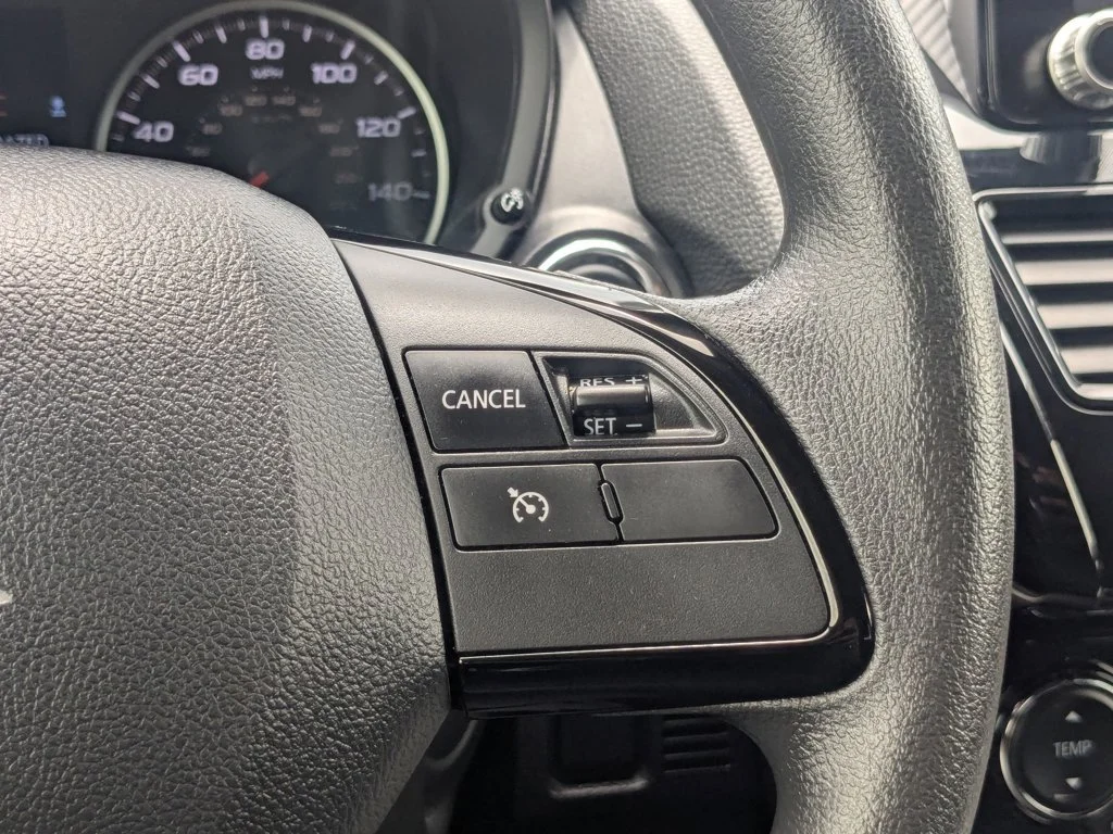 Used 2024  Mitsubishi LE image 23