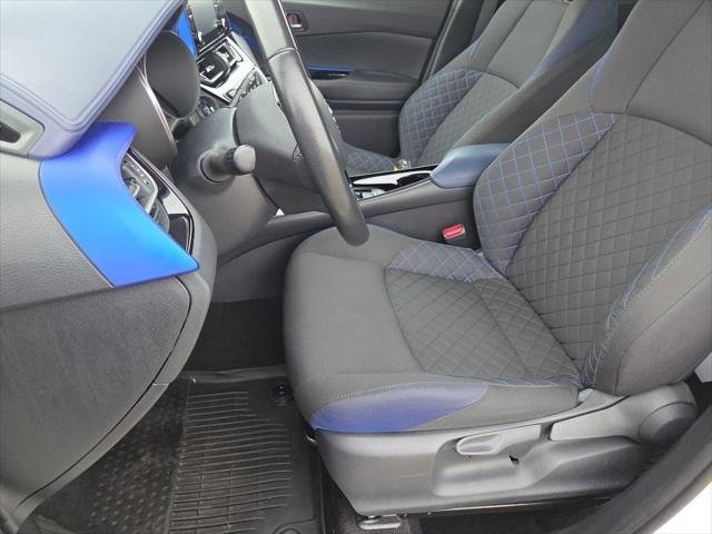 Certified Used 2021 BLIZZARD PEARL Toyota  image 6