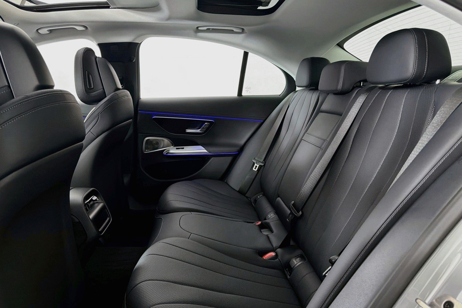 New 2027 ALPINE GREY Mercedes-Benz E 350 RWD Sedan image 7