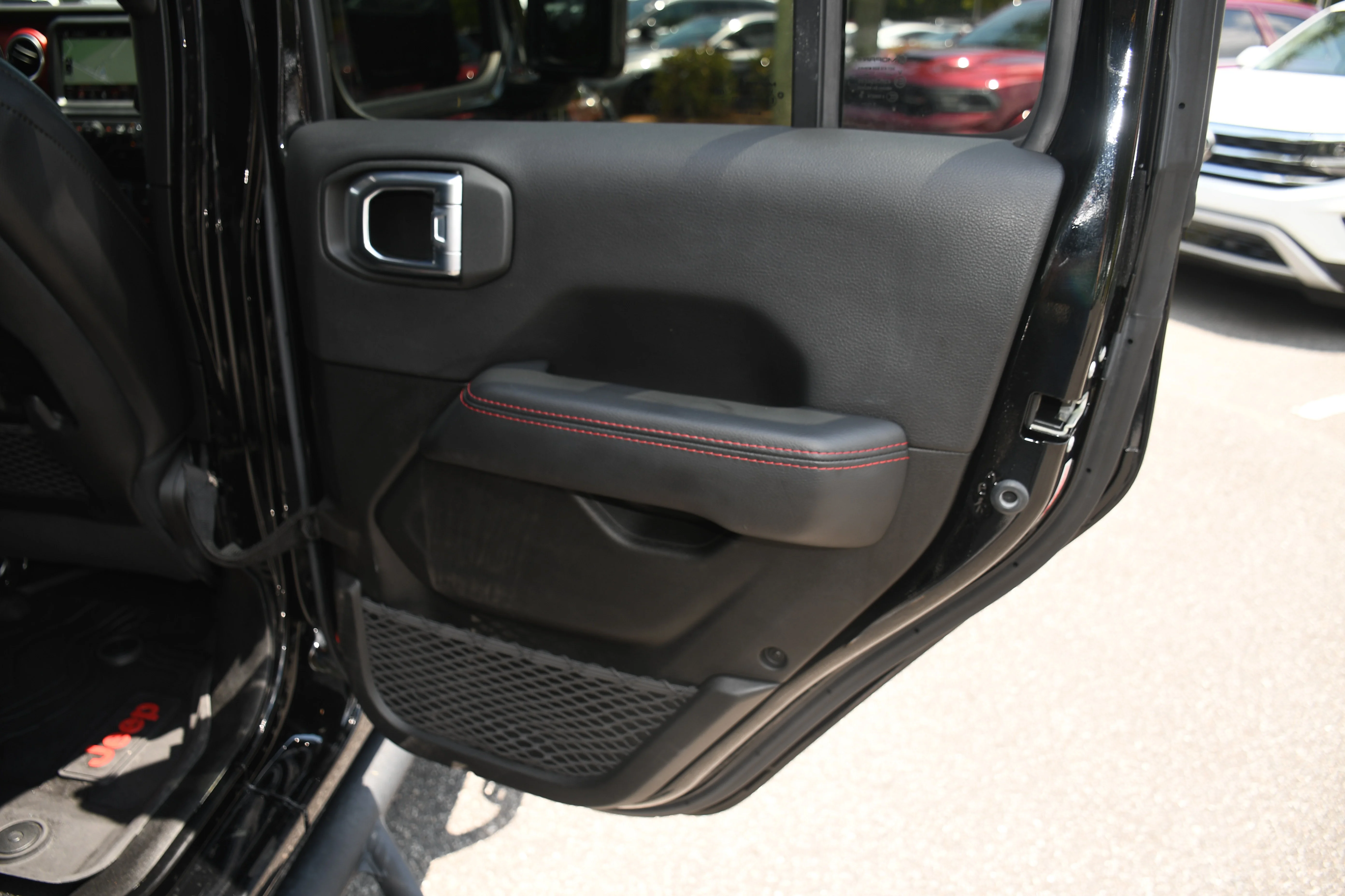 Used 2022 Black Jeep Rubicon image 19
