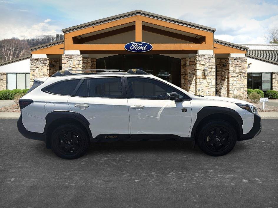 Used 2024 Crystal White Pearl Subaru Wilderness image 4