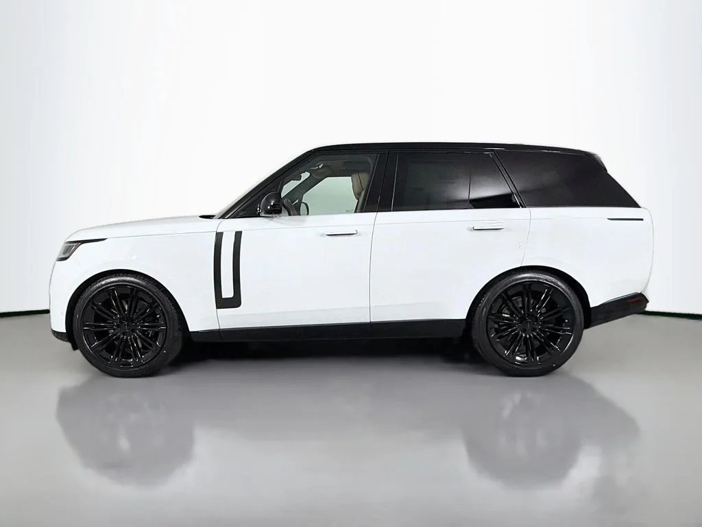 New 2026 Fuji White Land Rover SE image 8