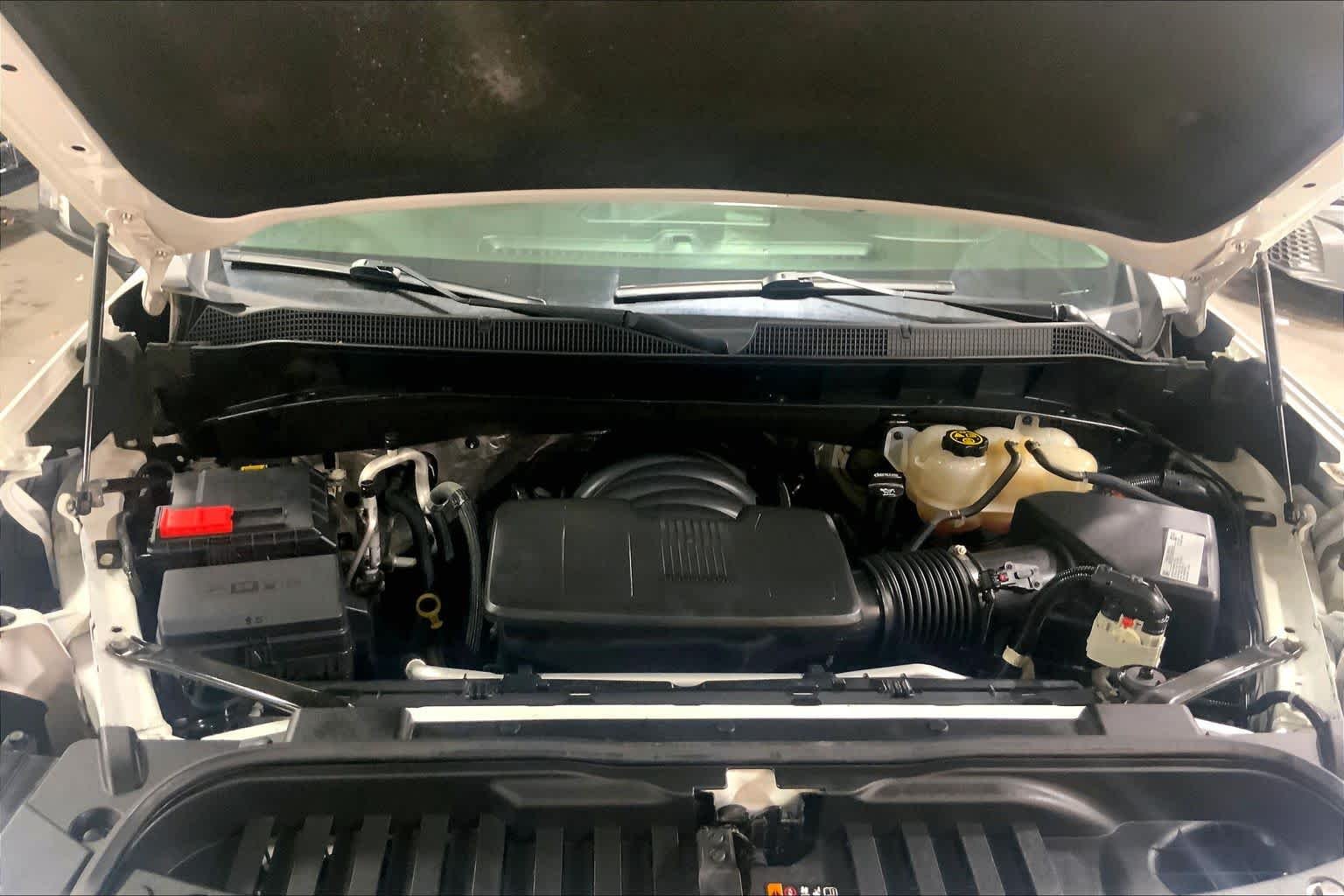 Used 2021 Summit White Chevrolet LTZ image 32