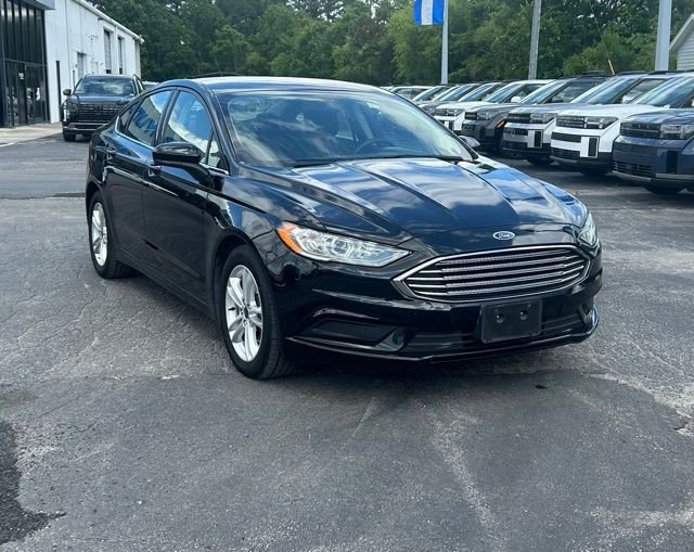 2018 Ford Fusion SE FWD's photo
