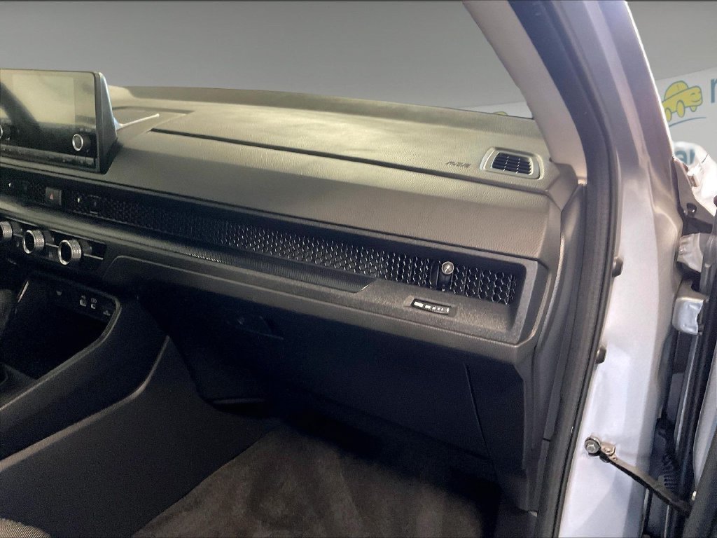 Used 2023 Silver Honda EX image 13