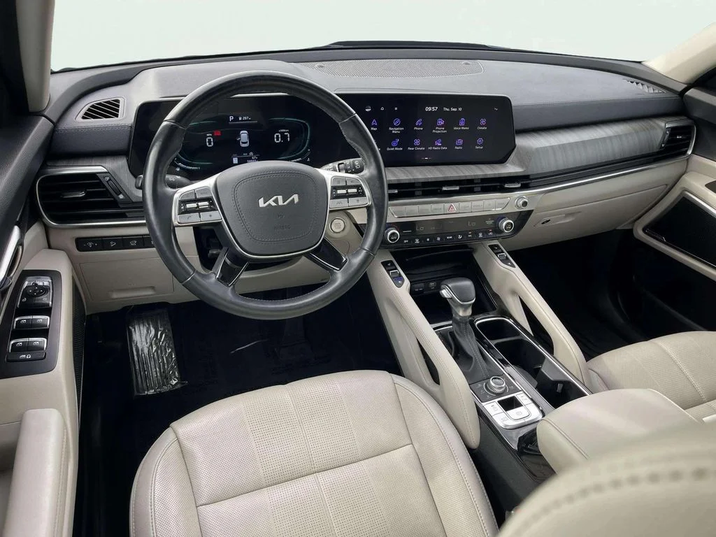 Certified Used 2024 Gravity Gray Kia EX image 32
