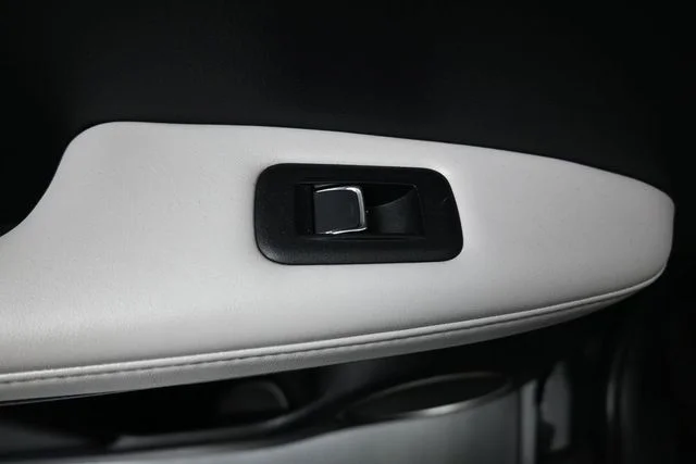 Used 2020 Black Lexus 350 image 17