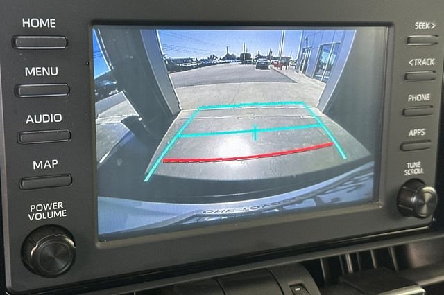 Certified Used 2019 White Toyota XLE Premium image 24
