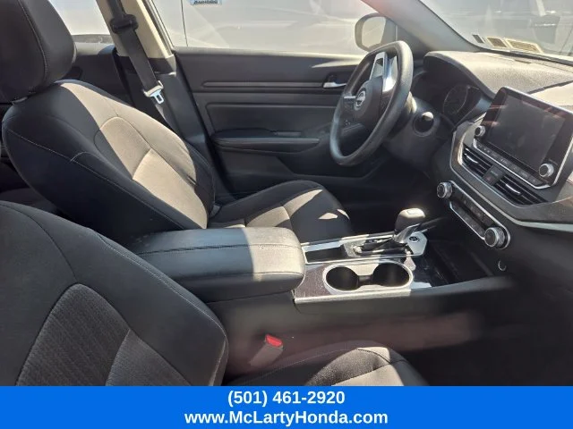 Used 2024 Silver Nissan 2.5 SV image 8