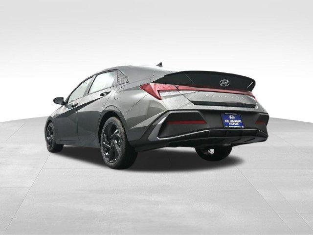 New 2026 Gray Hyundai SEL Sport Plus image 35