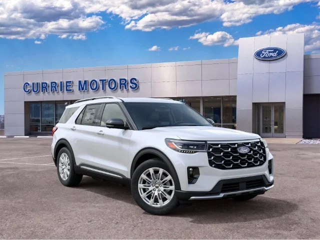 New 2027 Star White Metallic Tri-Coat Ford Platinum image 4