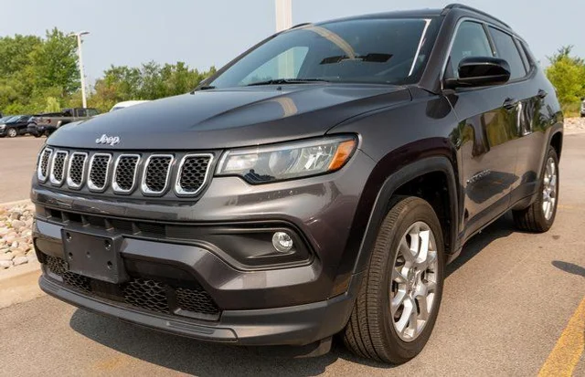 2023 Jeep Compass Latitude Lux