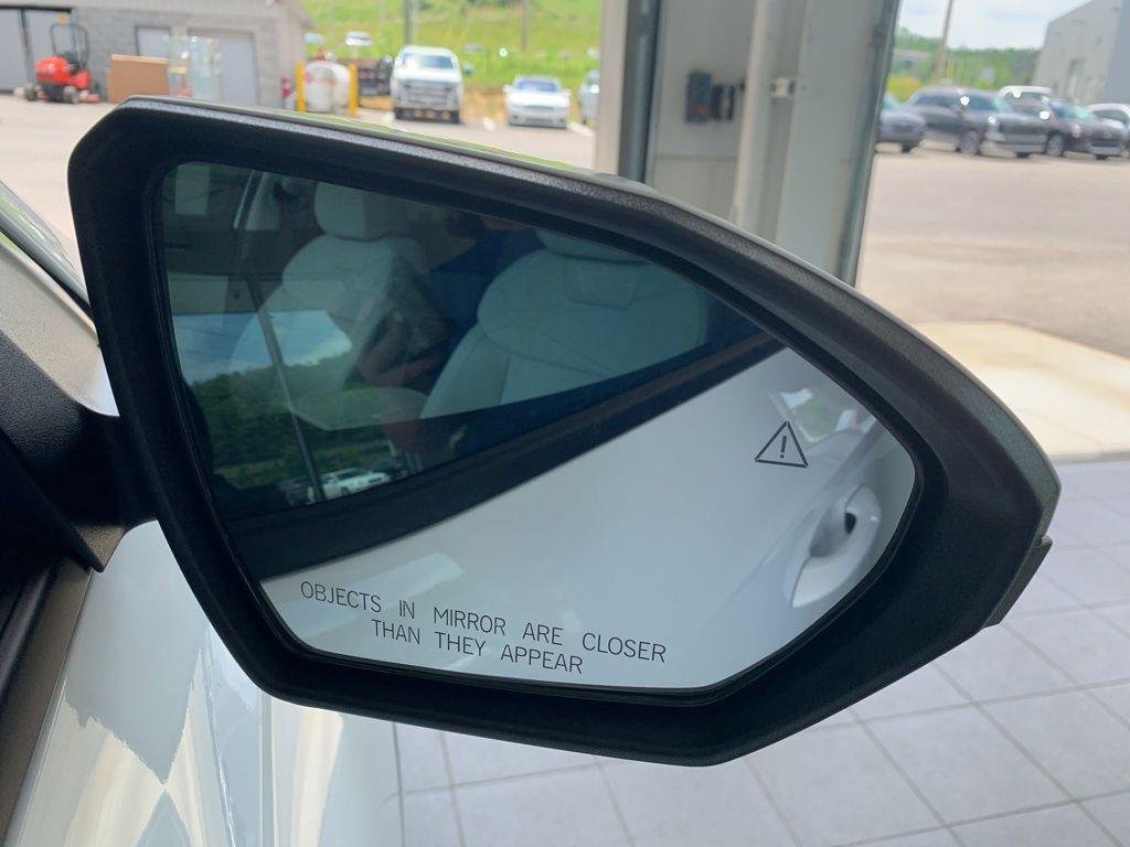New 2026 White Hyundai SEL AWD image 23