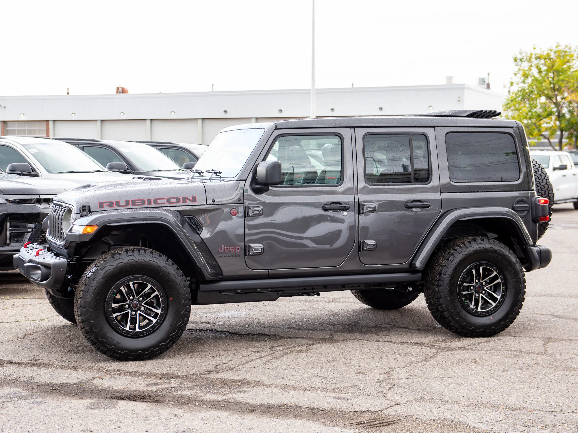 New 2027 Grey Jeep Rubicon X* 4 Door 4x4, Sky One-Touch Pwr Top, Nappa Leather, 35 Inch Tires image 4