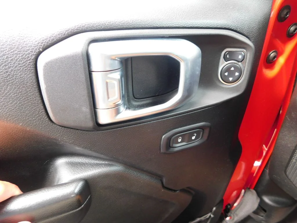 Used 2021 Red Jeep Willys image 28