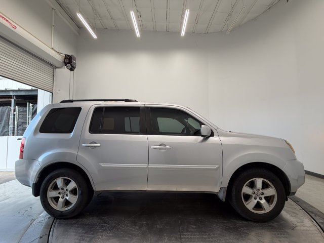 Used 2010 Alabaster Silver Metallic Honda EX image 12