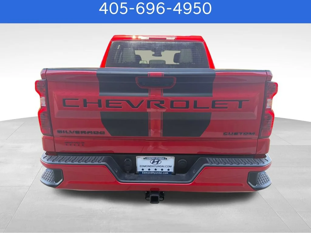 Pre-Owned 2025 Chevrolet Silverado 1500 Custom