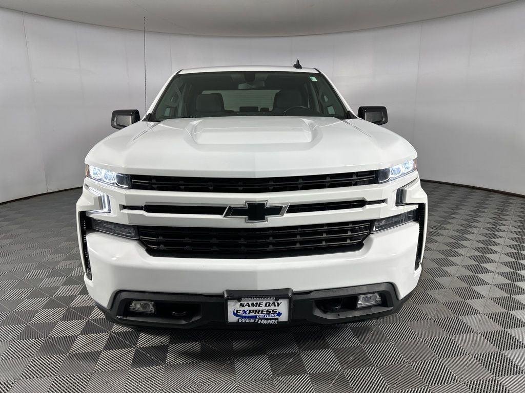 Used 2019 Summit White Chevrolet RST image 4