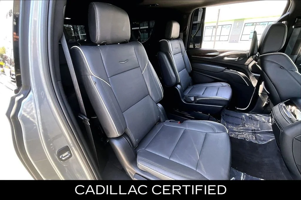 2024 Cadillac Escalade ESV Premium Luxury - Photo 18