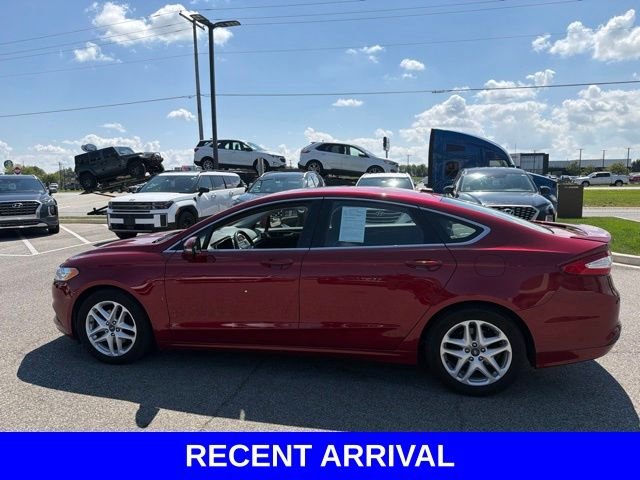 Used 2015 Red Ford SE image 11