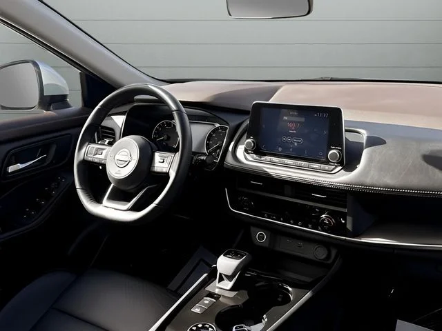 Used 2023 Silver Nissan SV image 15