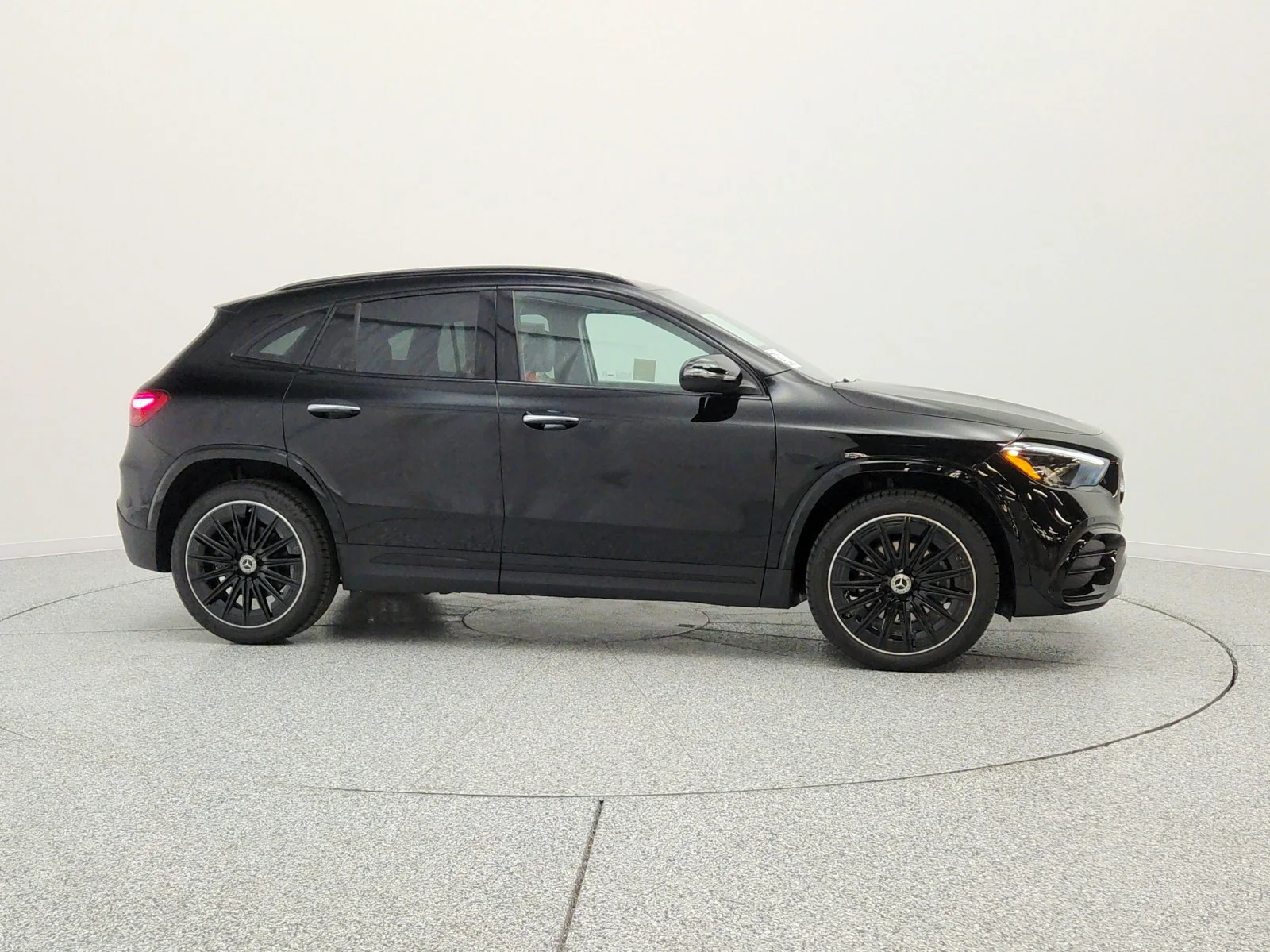Used 2026 Night Black Mercedes-Benz GLA 250 SUV image 4