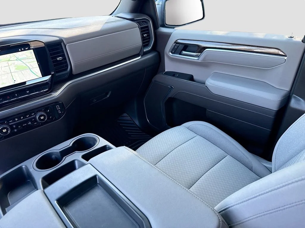 Used 2026 Black Chevrolet RST image 27