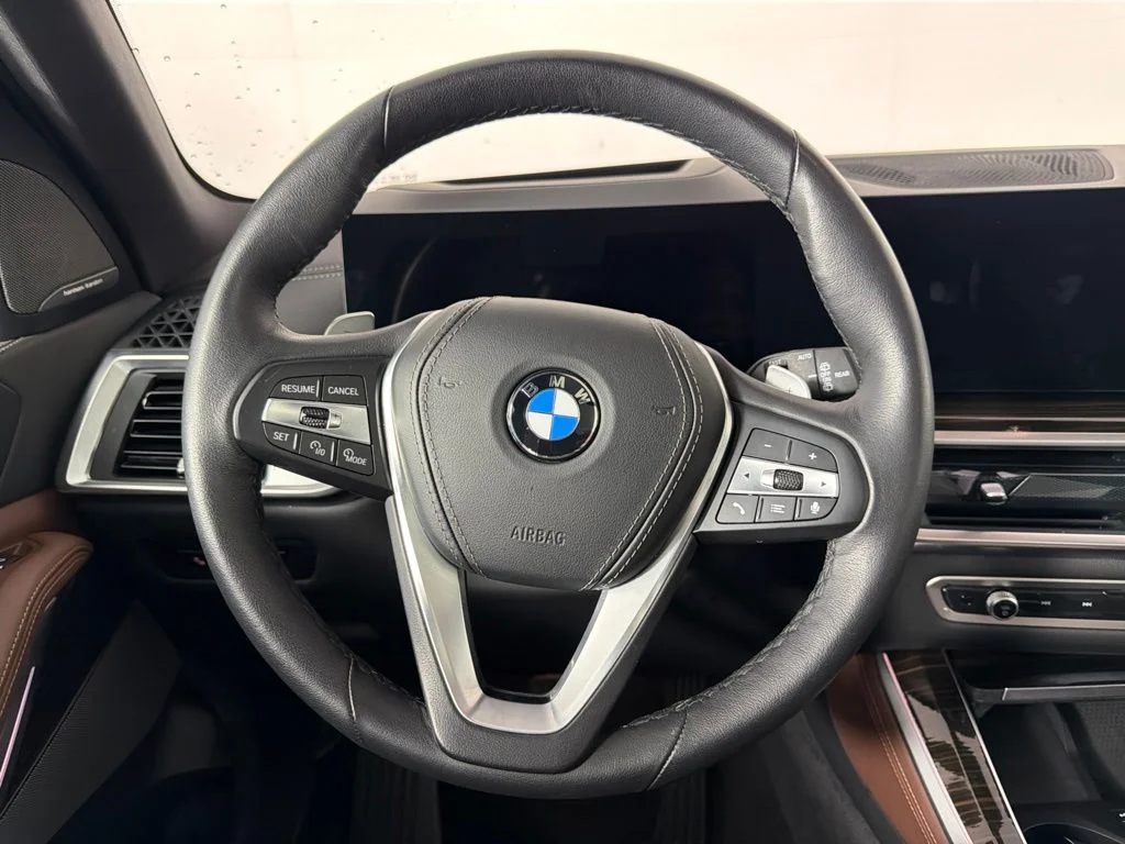 Certified Used 2026 Alpine White BMW xDrive40i image 20