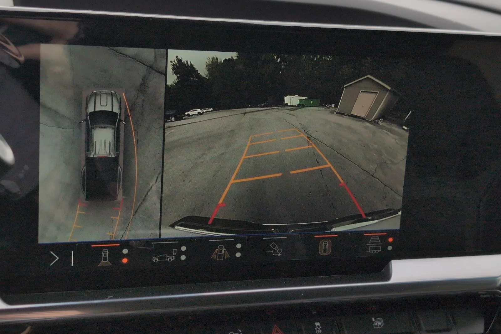 New 2026 Summit White GMC SLT DRW image 19