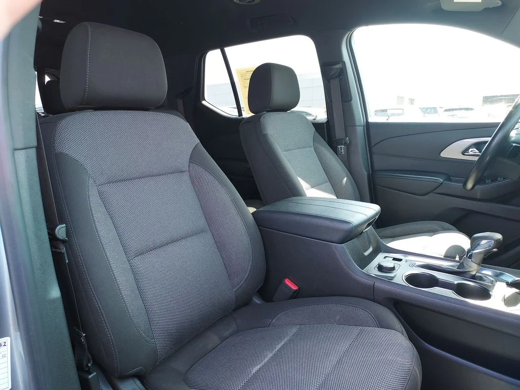 Used 2023 Gray Chevrolet LT image 30