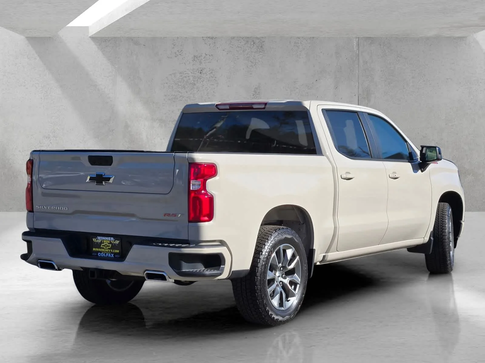 New 2026 White Sands Chevrolet RST image 4