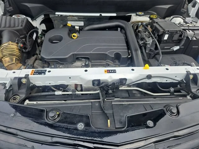 Used 2024 Summit White Chevrolet RS image 21
