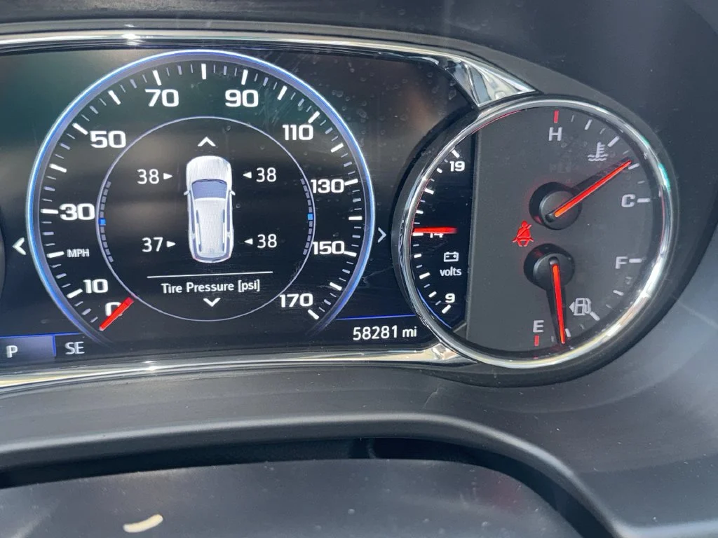 Used 2022 White GMC Denali image 12