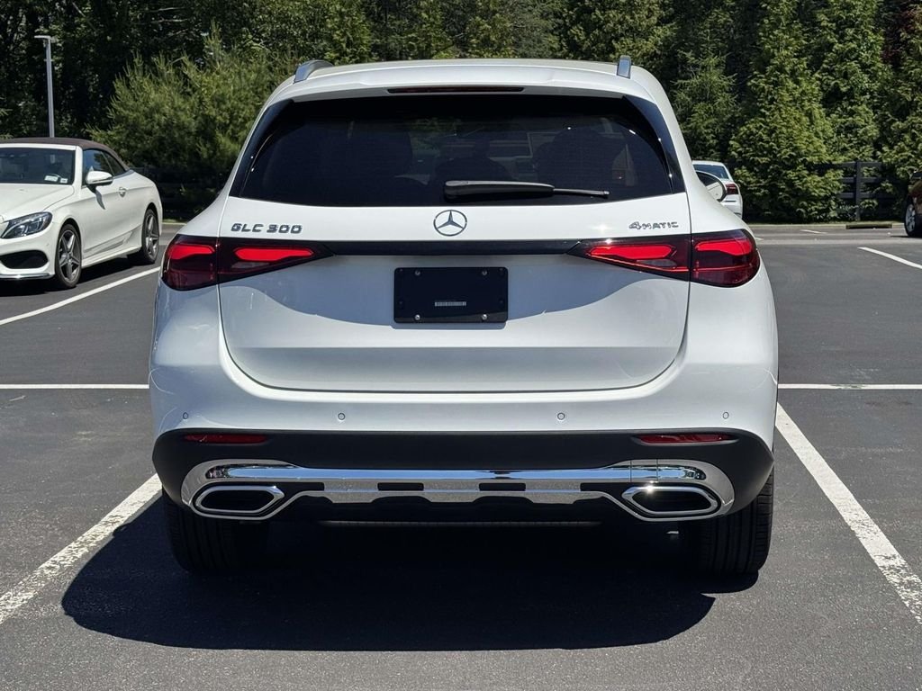 New 2026 Polar White Mercedes-Benz GLC 300 image 9