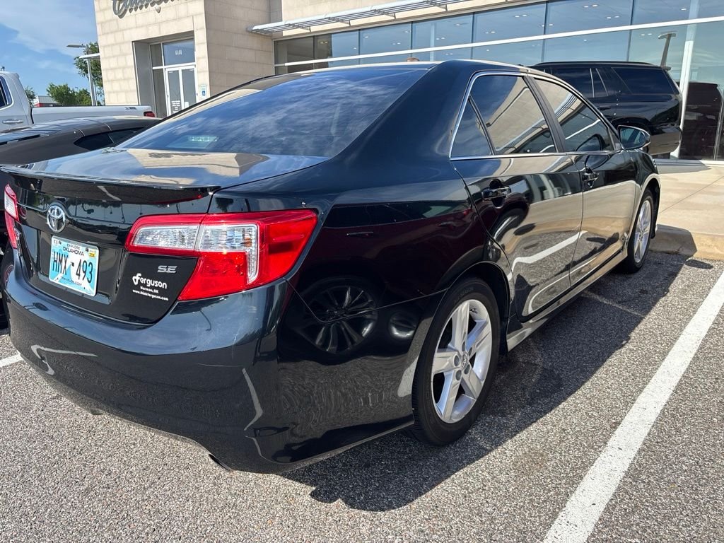 Used 2013 Black Toyota SE image 4