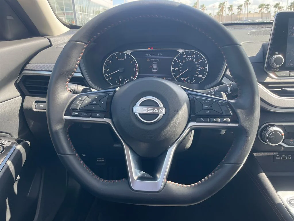 Used 2023 Blue Nissan 2.5 SR image 11