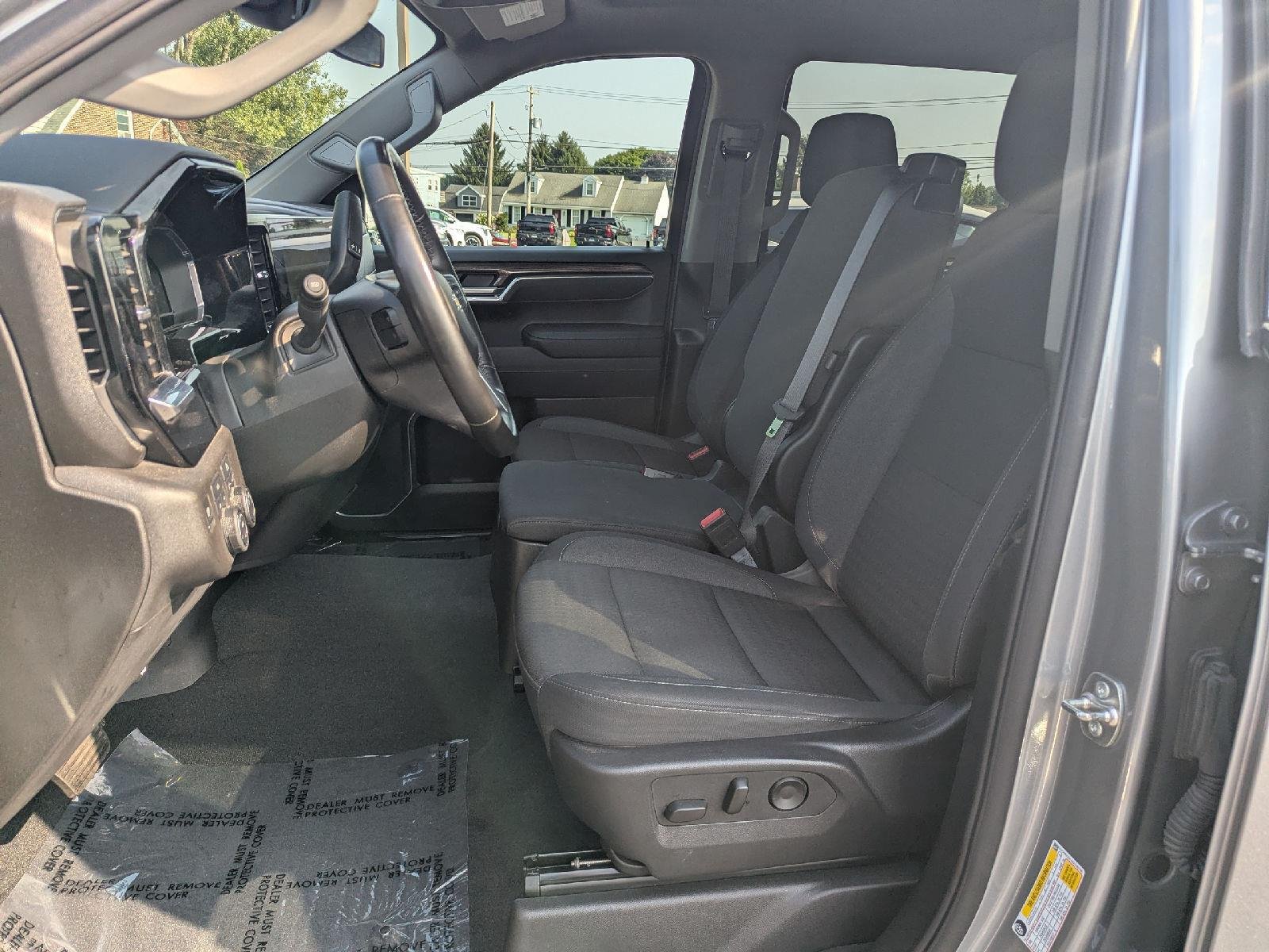 Used 2025 Sterling Gray Metallic Chevrolet LT image 23
