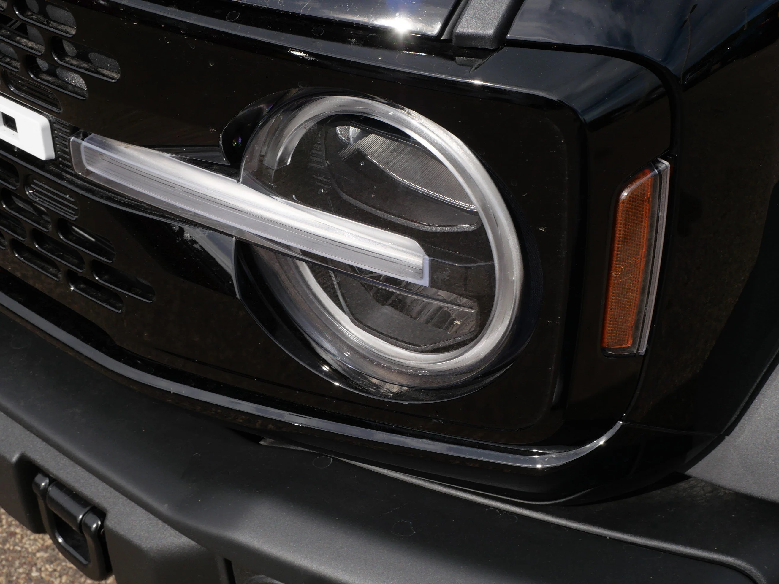 New 2026 Shadow Black Ford Badlands image 16