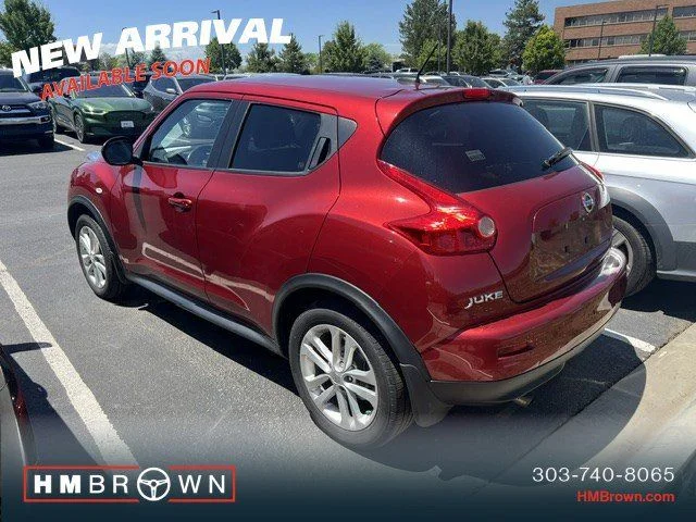 Used 2014 Cayenne Red Nissan SV image 3
