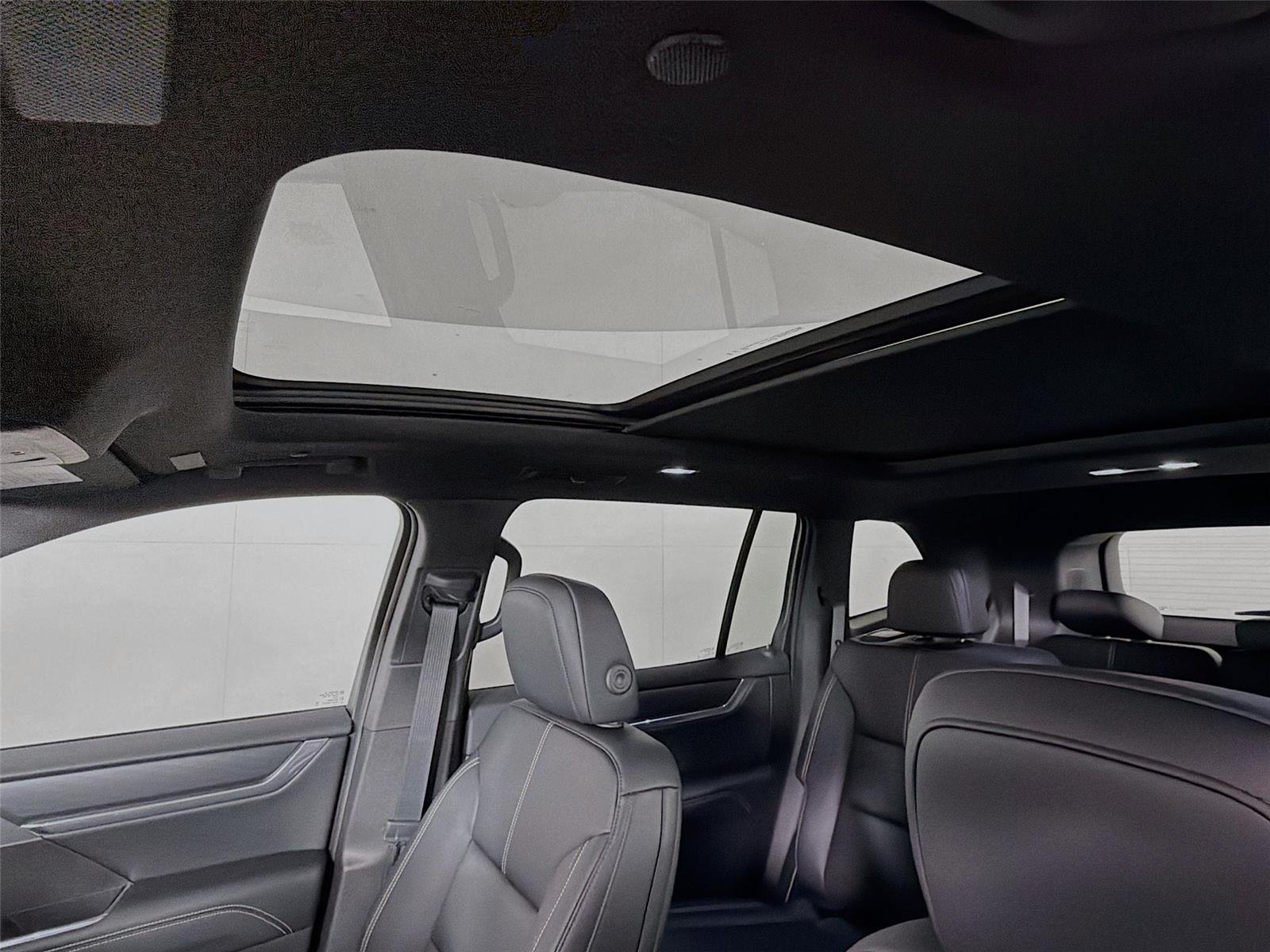 2026 GMC Acadia Elevation - Photo 5