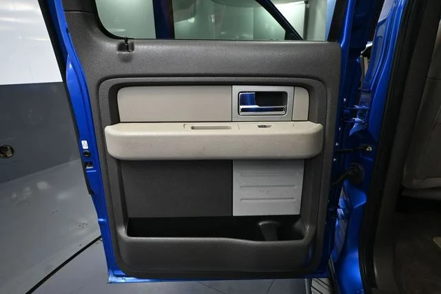 Used 2010  Ford XLT image 26