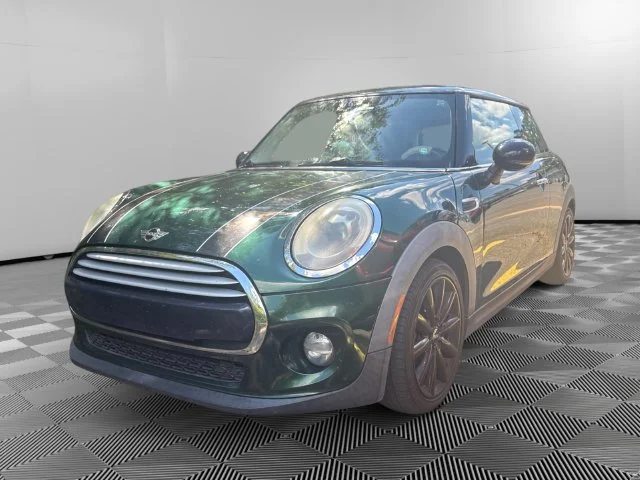 Used 2015 Green MINI Base image 1