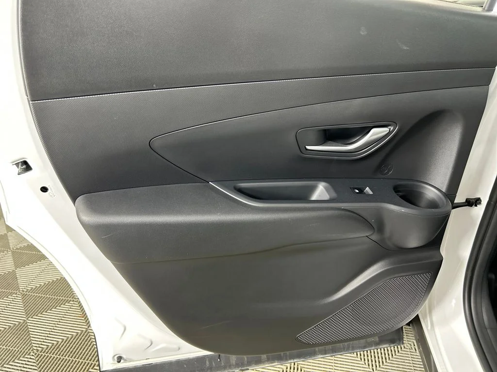 Used 2026 White Hyundai SEL image 17