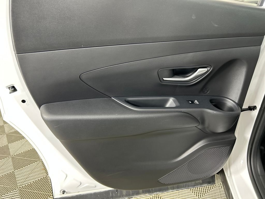 Used 2026 White Hyundai SEL image 17